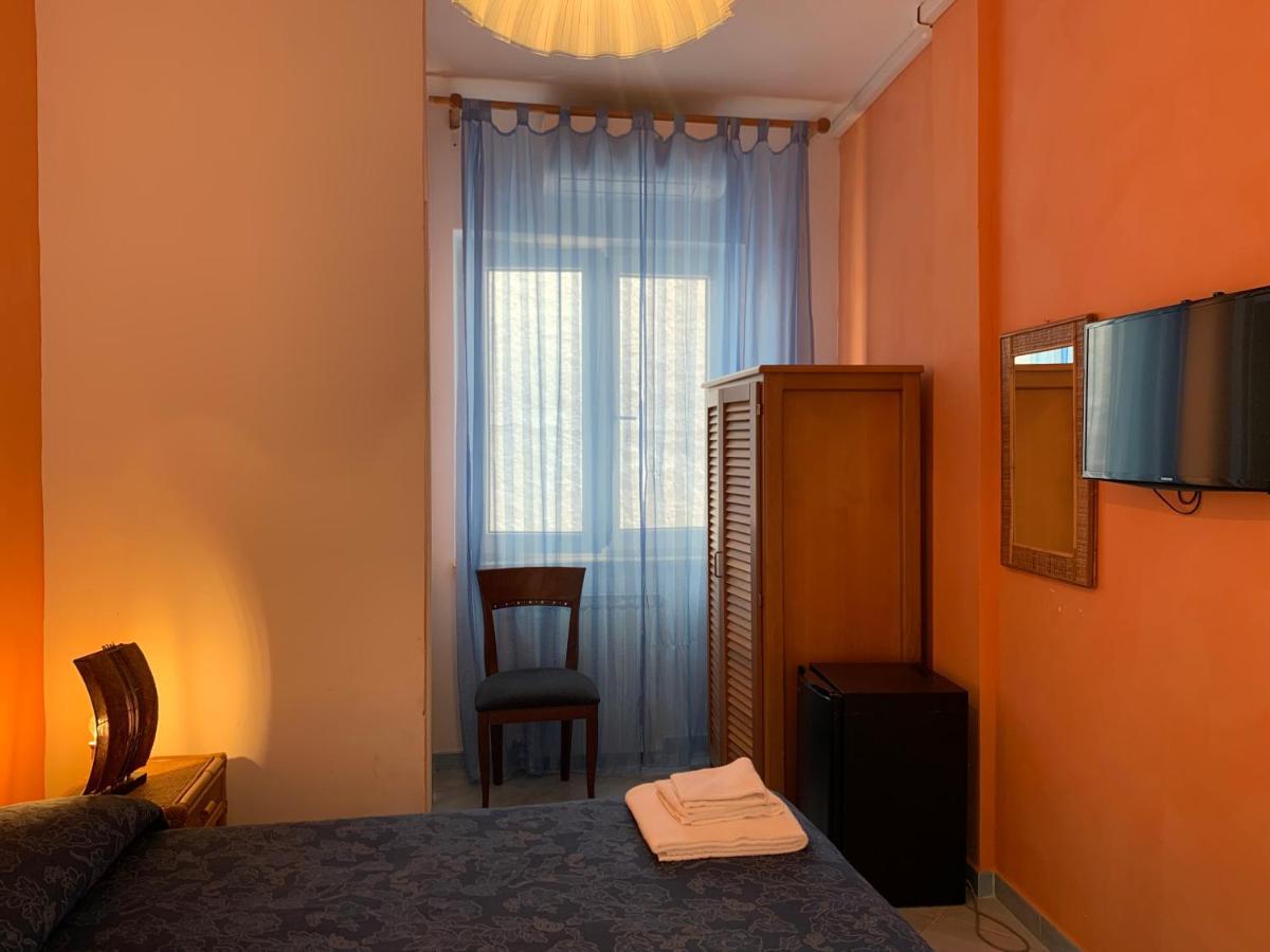 Hotel Ortensia Ponza Kültér fotó